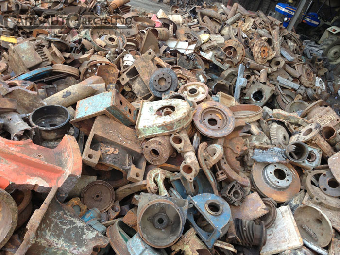 Heavy Steel carz auto recycling gta junkyard wrecker toronto ontario
